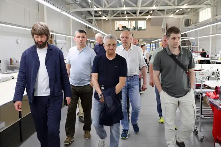 Российские главы региональных заксобраний посетили производство VERSTA